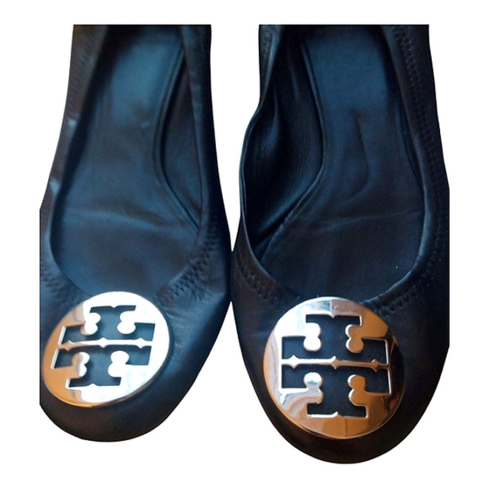 Tory Burch Black and Silver Leather Flats with Metallic Emblem Size 9